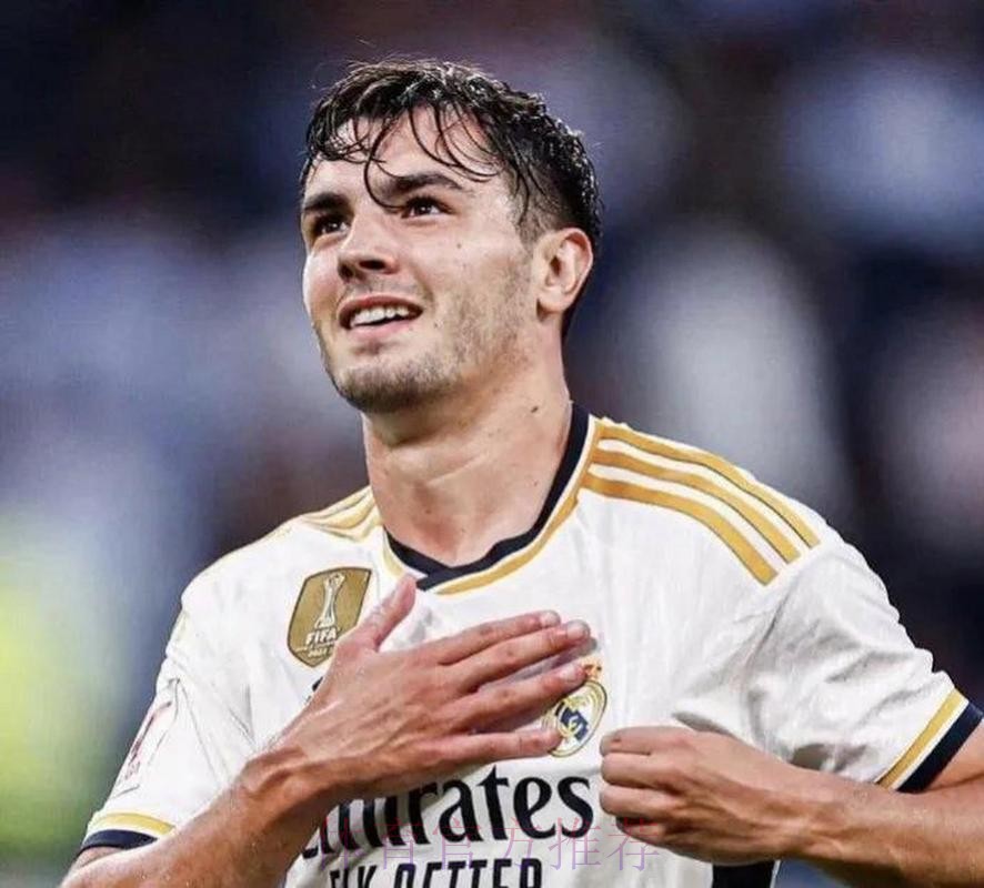 西媒-皇马希望今夏让迪亚斯回归 将开出涨薪续约报价